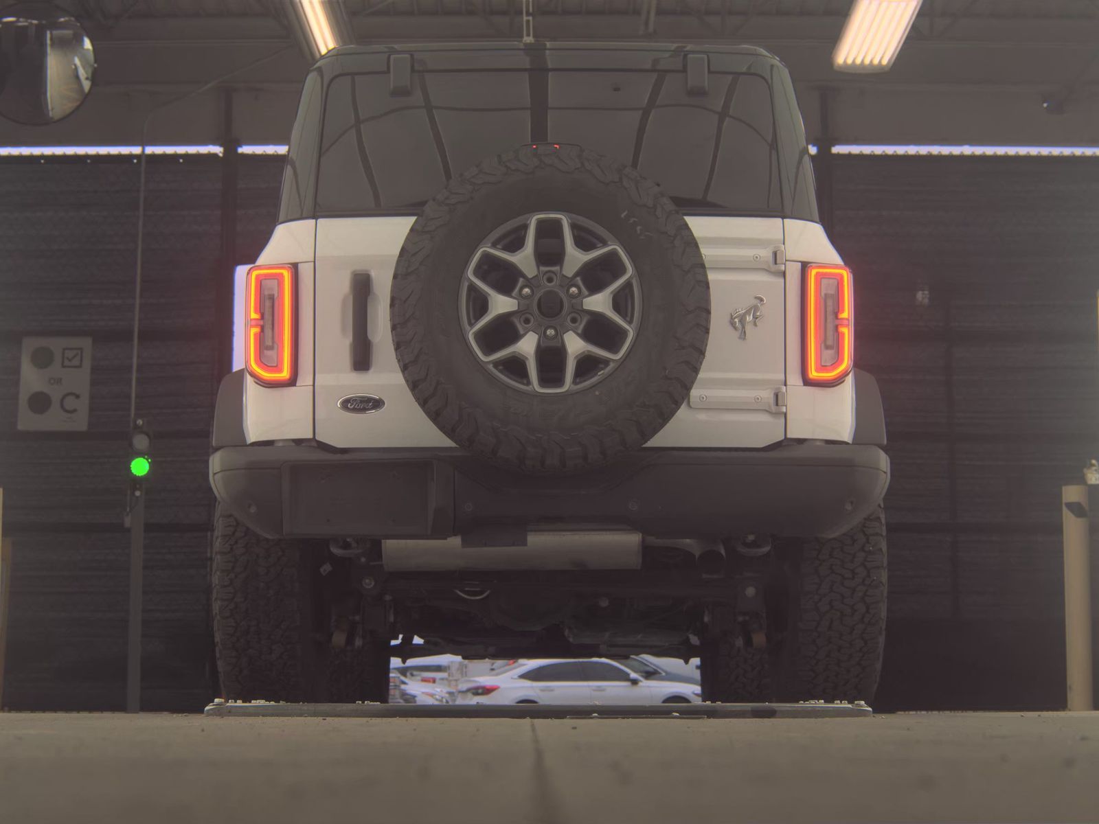 FORD BRONCO - 8