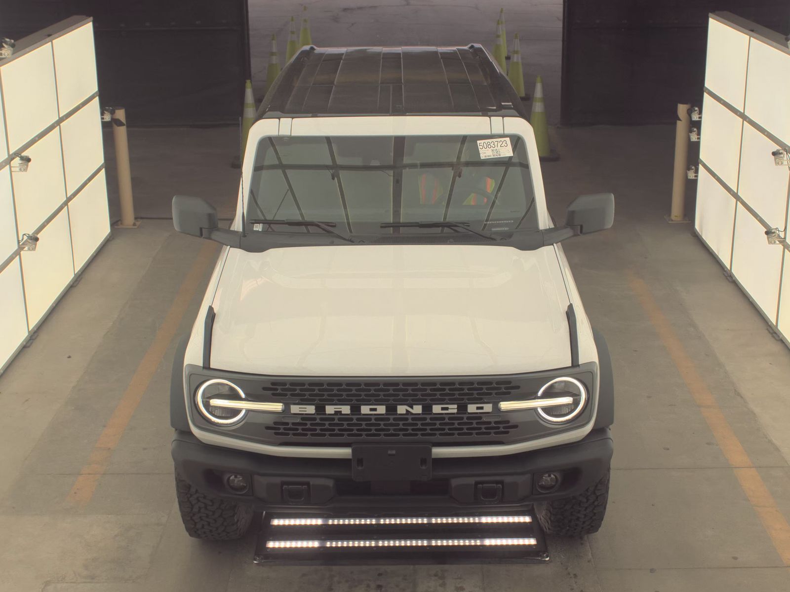 FORD BRONCO - 3