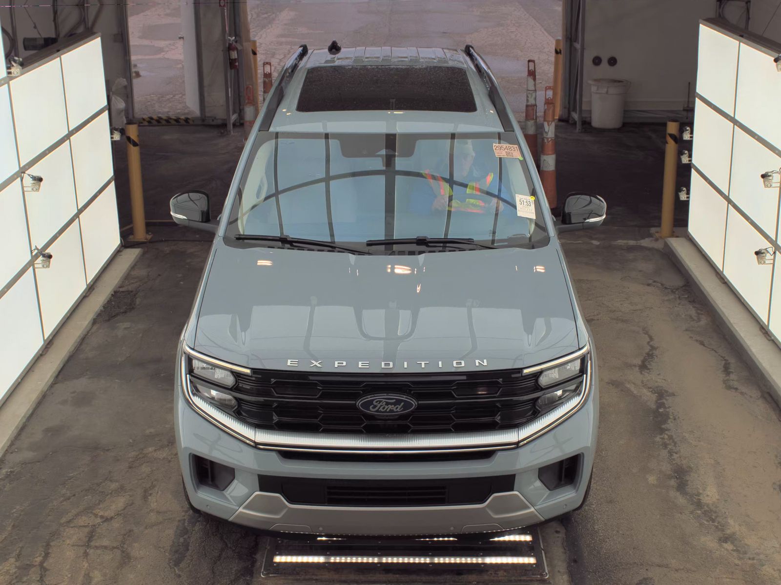 FORD EXPEDITION - 3