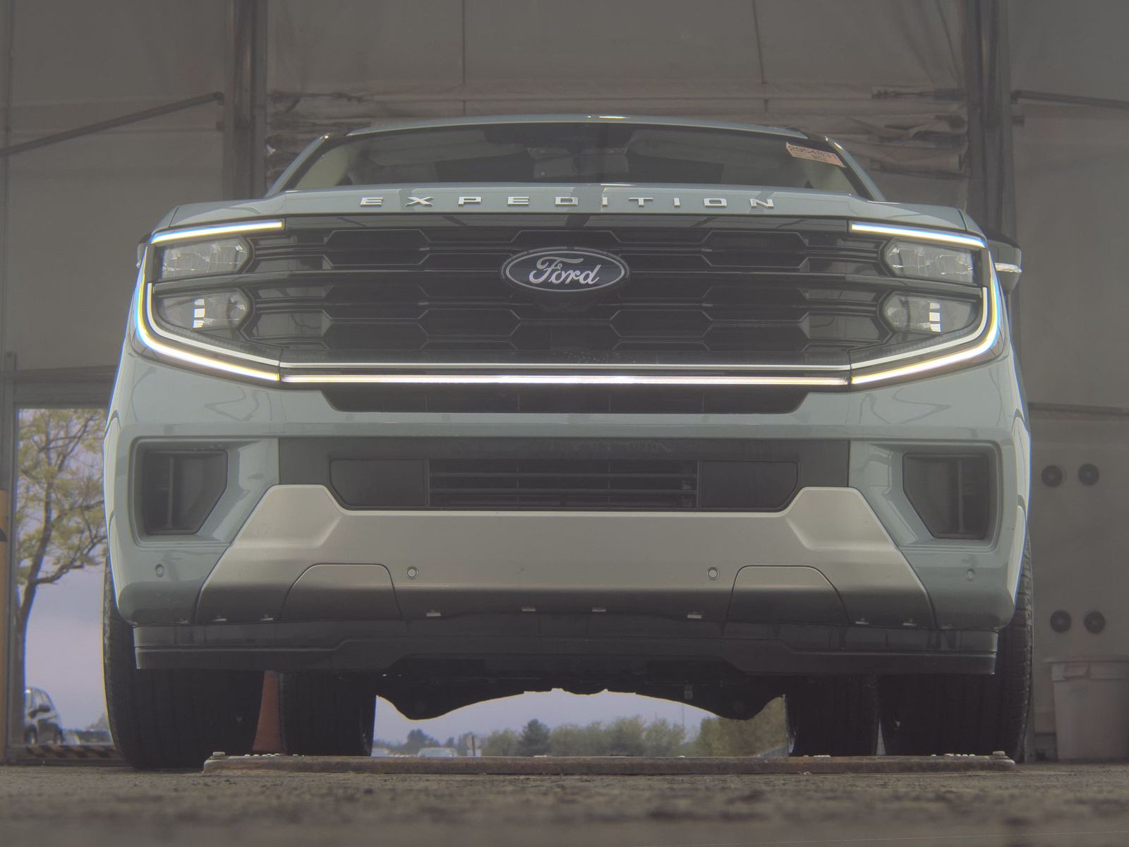 FORD EXPEDITION - 4