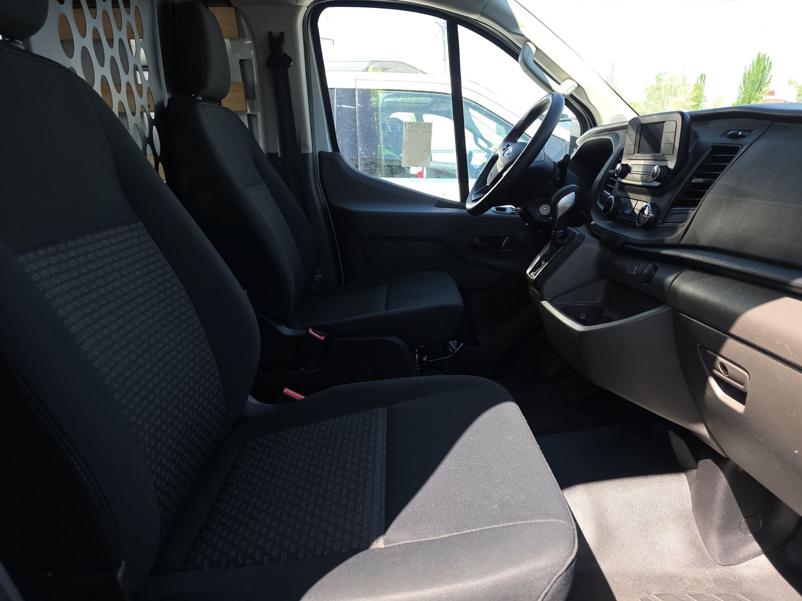 FORD TRANSIT 250 - 9