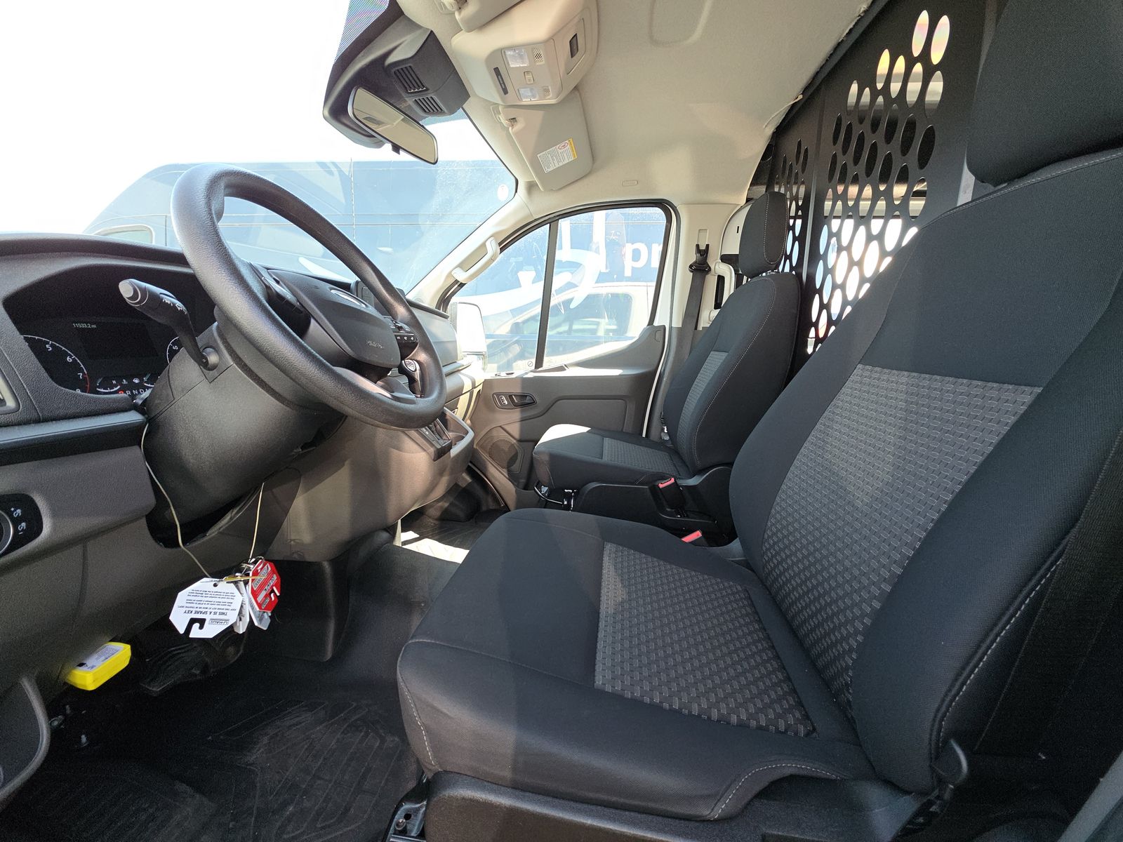 FORD TRANSIT 250 - 8