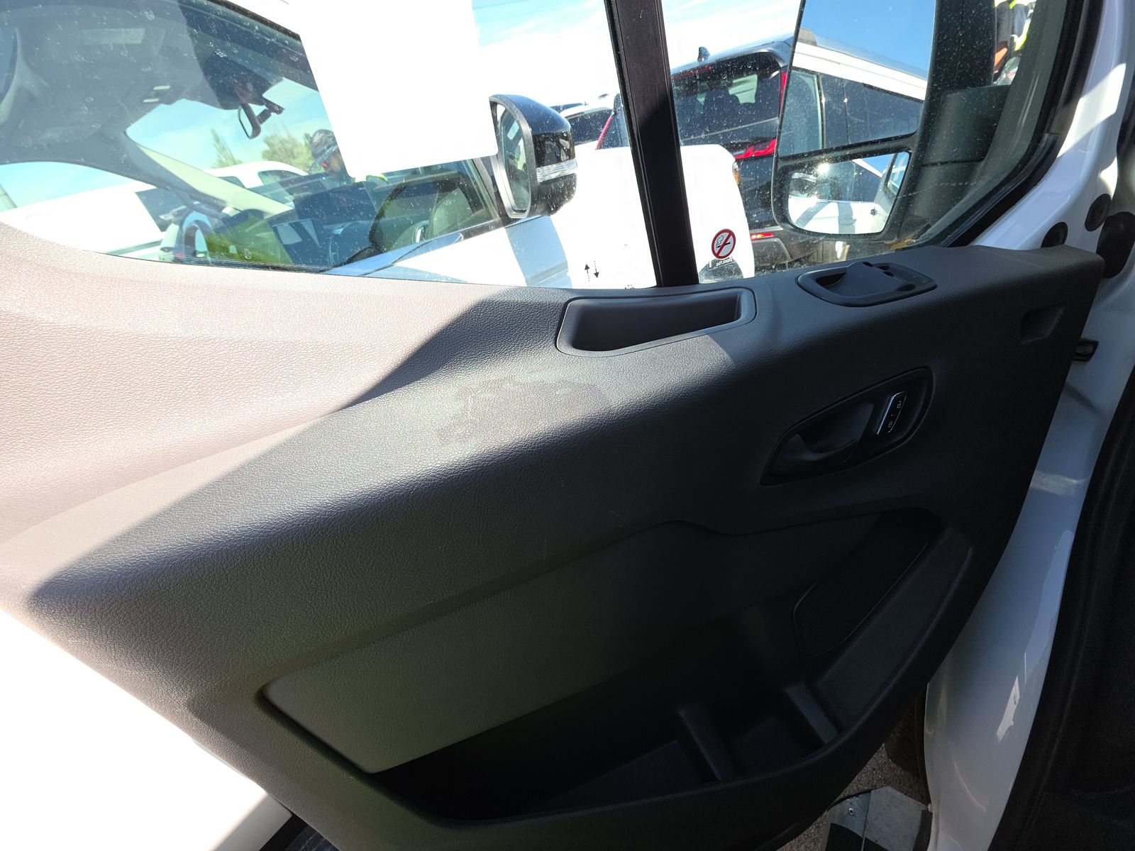 FORD TRANSIT 250 - 10
