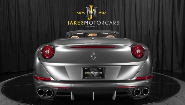 2016 Ferrari California T RWD