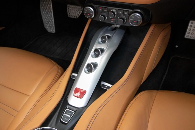 2016 Ferrari California T RWD