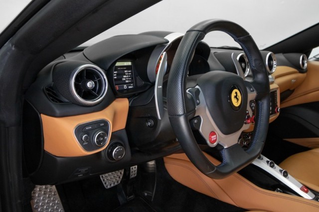 2016 Ferrari California T RWD
