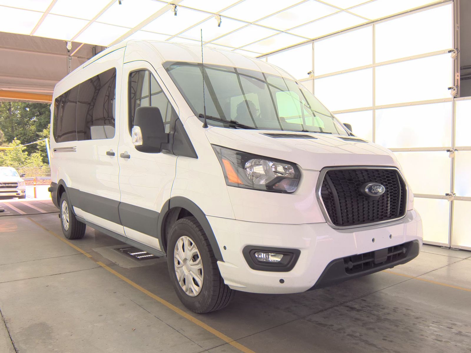 FORD TRANSIT 350 - 5