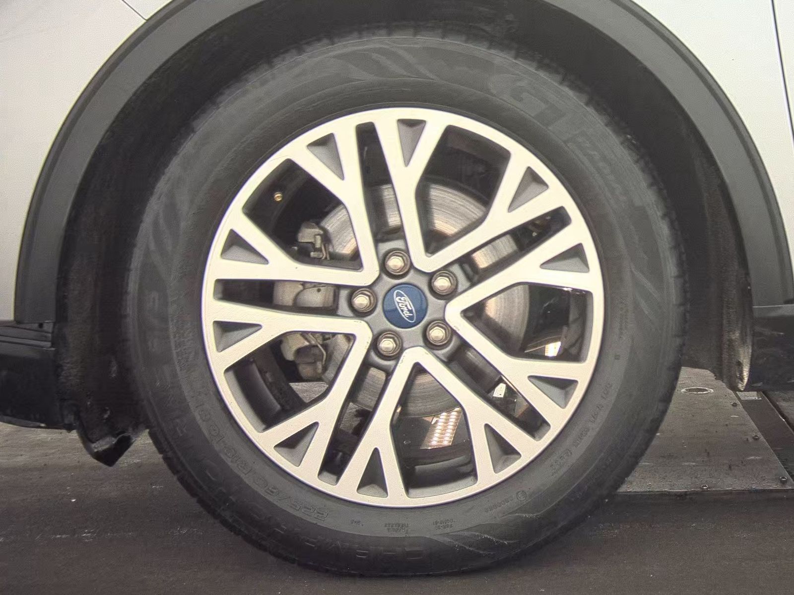 FORD ESCAPE - 10