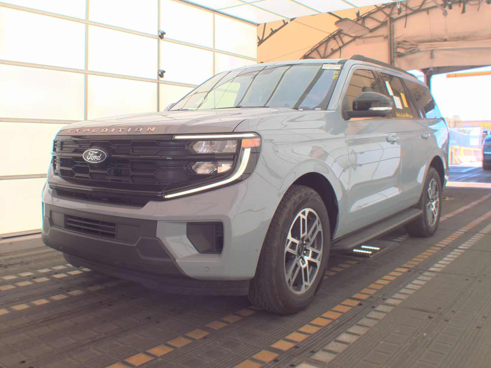 FORD EXPEDITION - 1