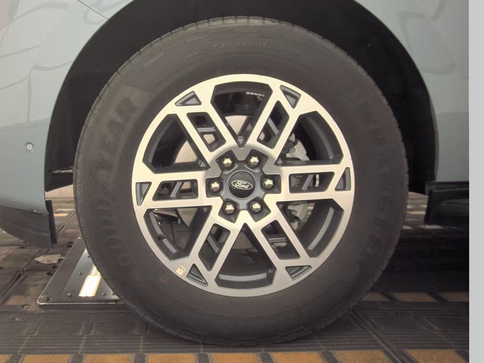 FORD EXPEDITION - 10
