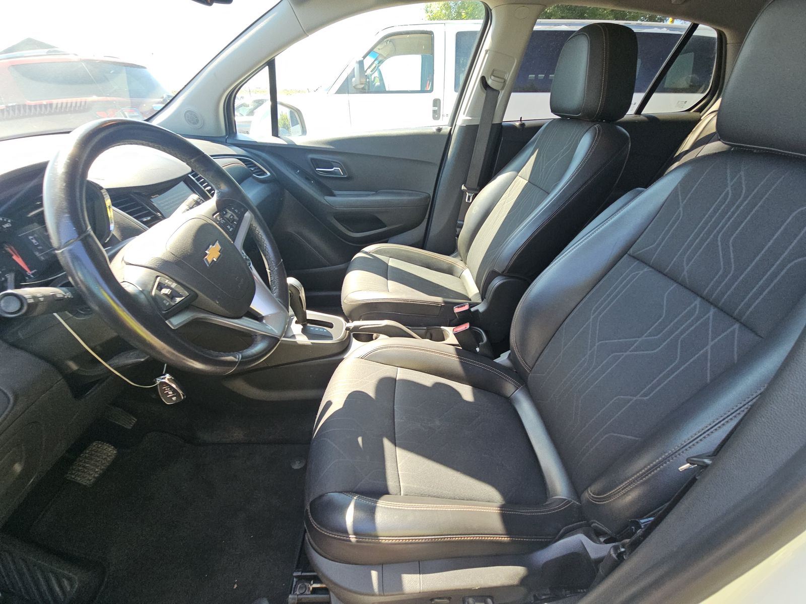 CHEVROLET TRAX - 8