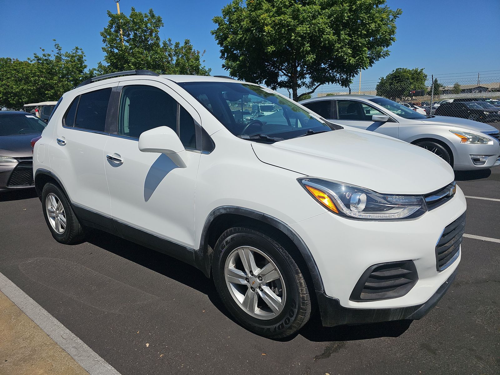 CHEVROLET TRAX - 4