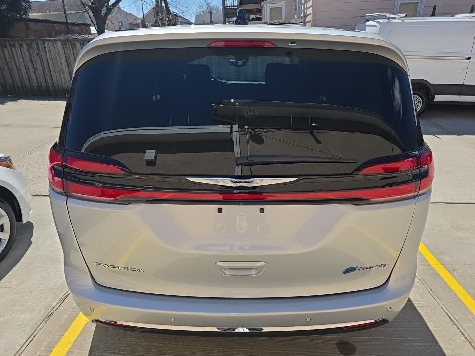 CHRYSLER PACIFICA - 6