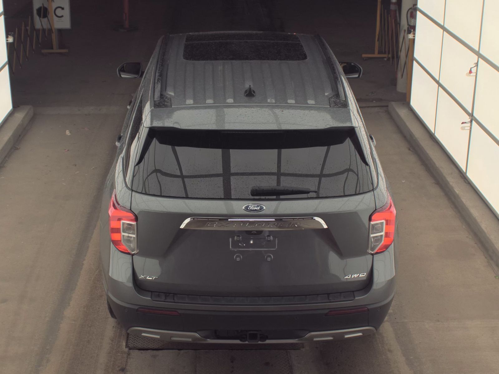 FORD EXPLORER - 7