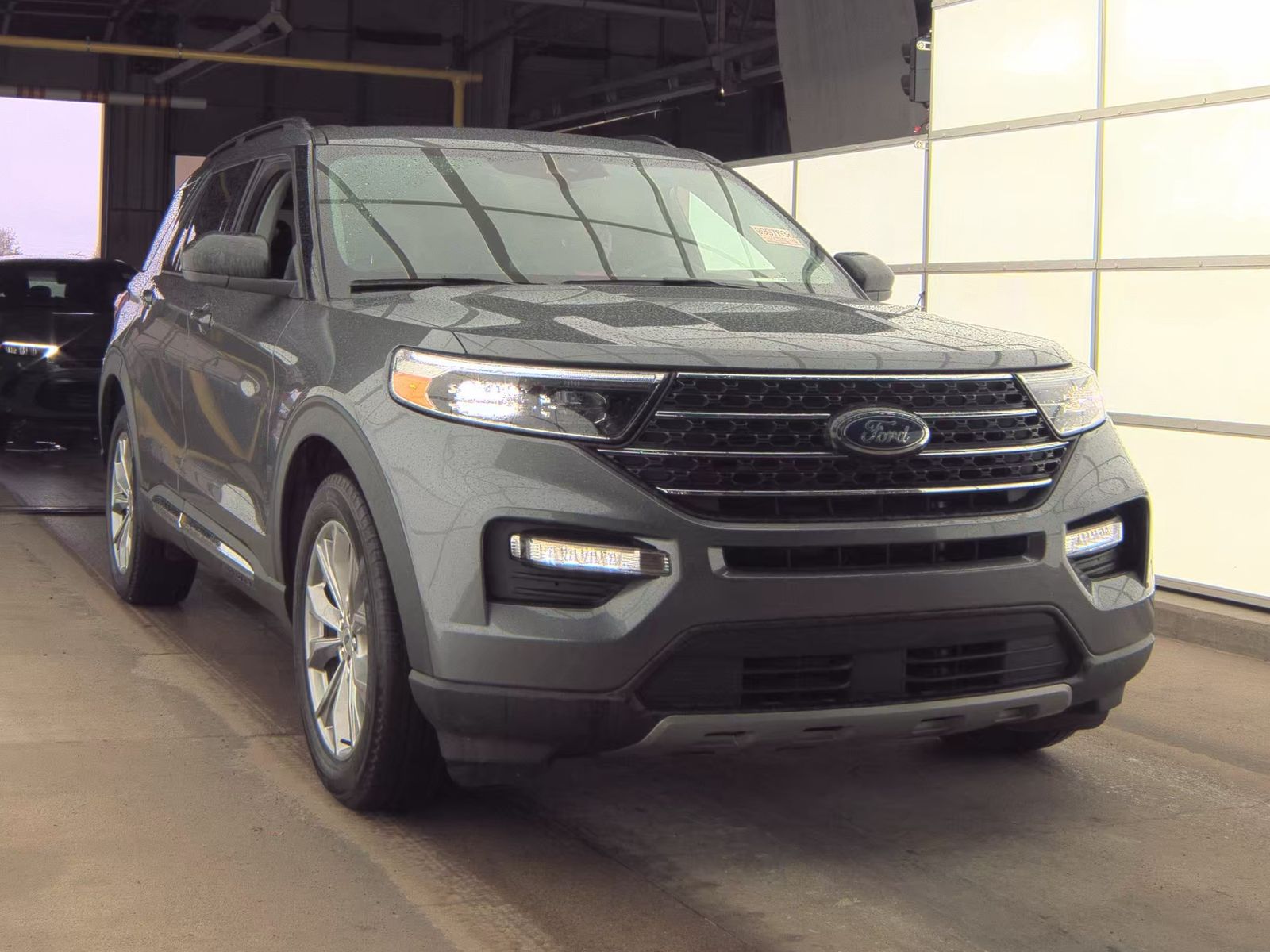 FORD EXPLORER - 5