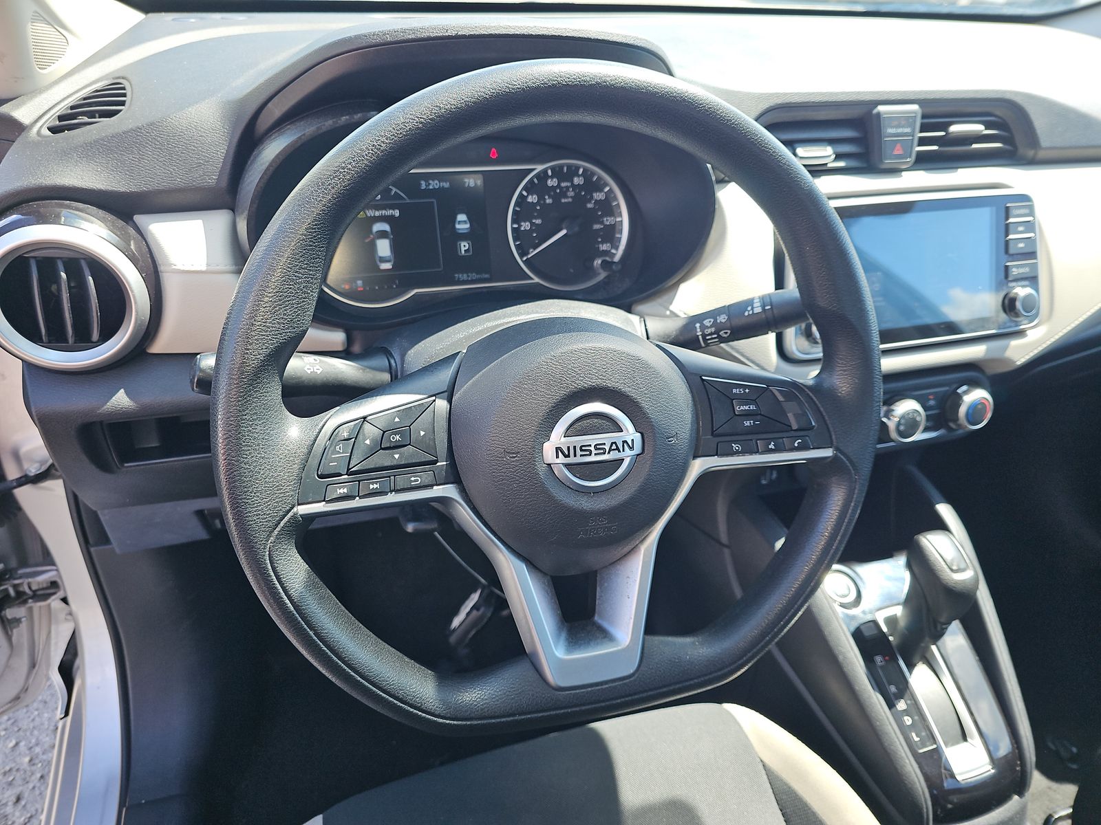 NISSAN VERSA - 5