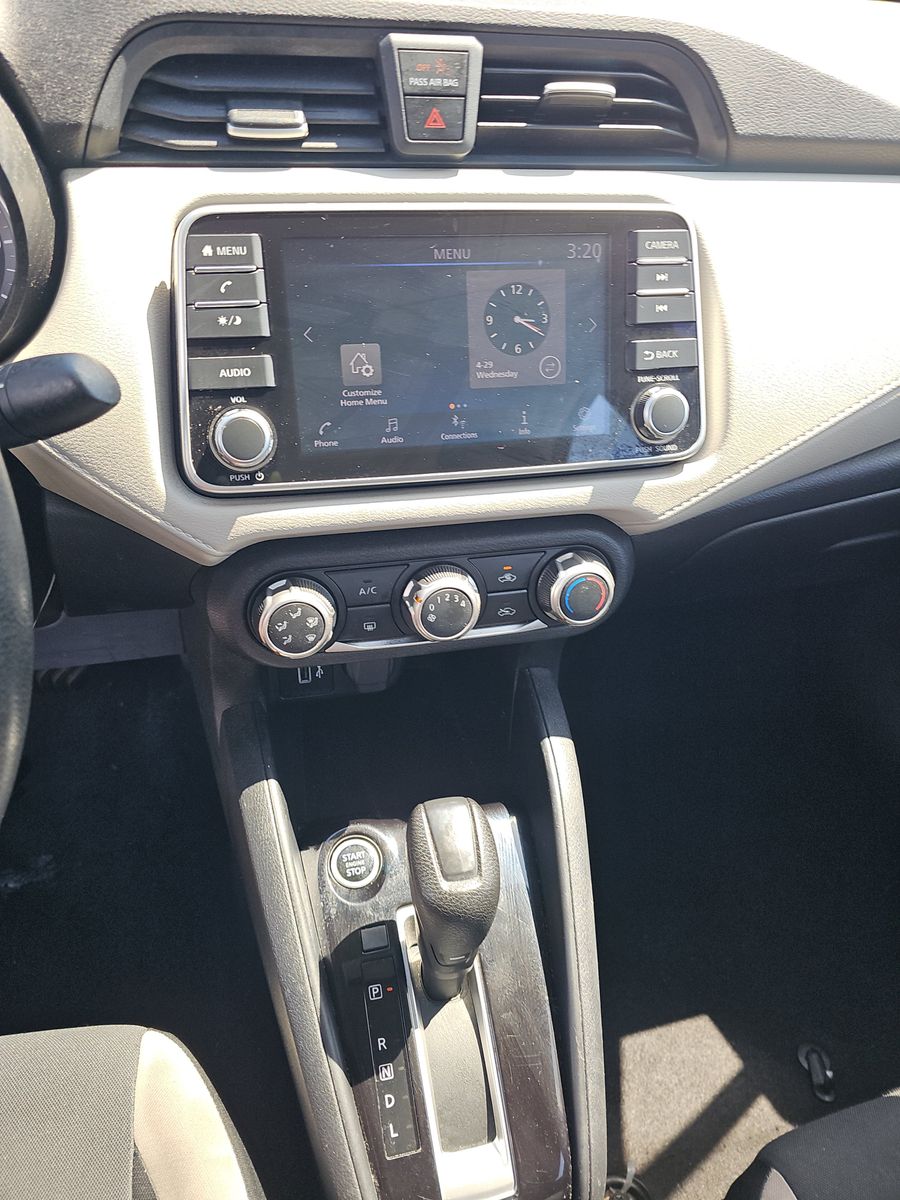 NISSAN VERSA - 6