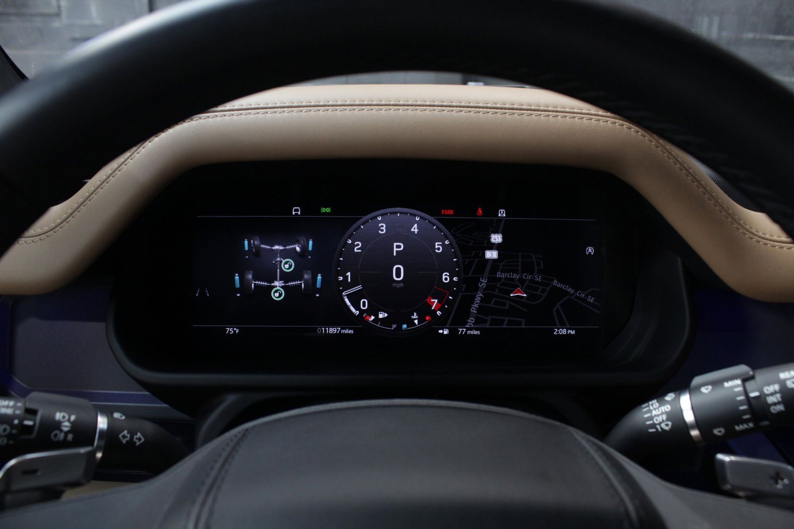 2025 Land Rover Defender 110 V8 AWD
