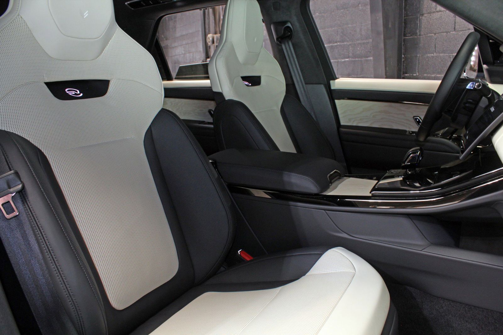 2025 Land Rover Range Rover Sport SV Edition Two AWD