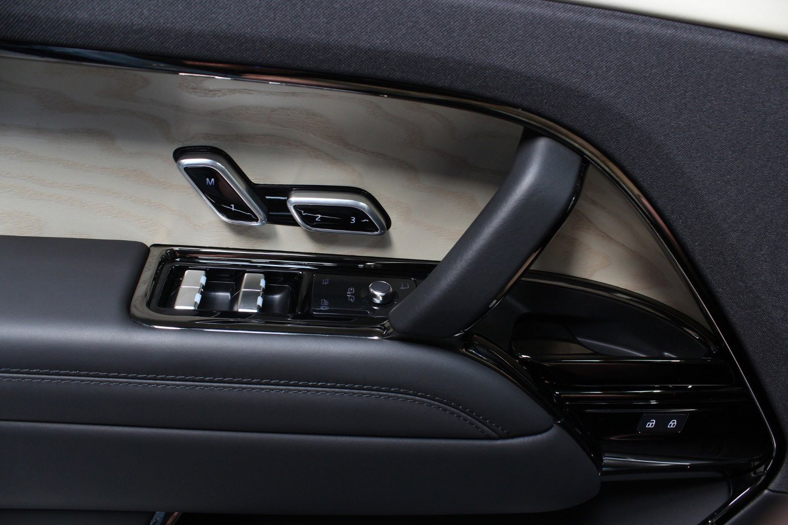 2025 Land Rover Range Rover Sport SV Edition Two AWD