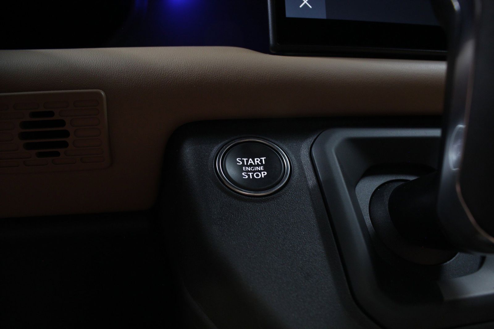 2025 Land Rover Defender 110 V8 AWD