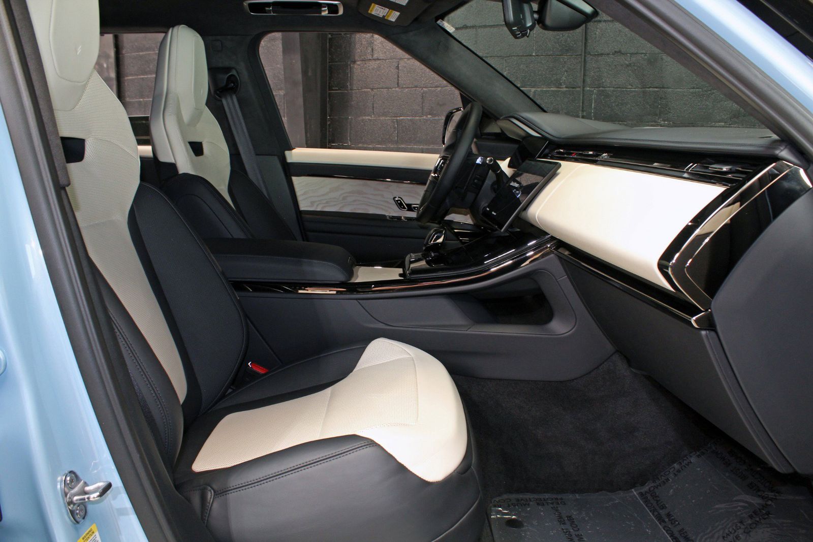 2025 Land Rover Range Rover Sport SV Edition Two AWD