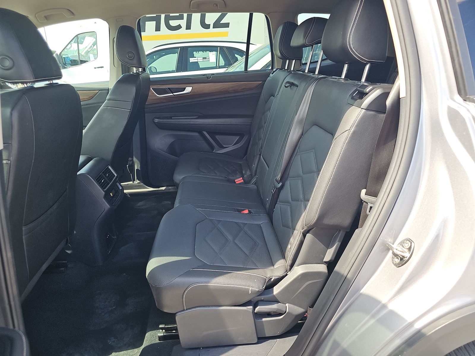 2025 Volkswagen Atlas 2.0T SE AWD