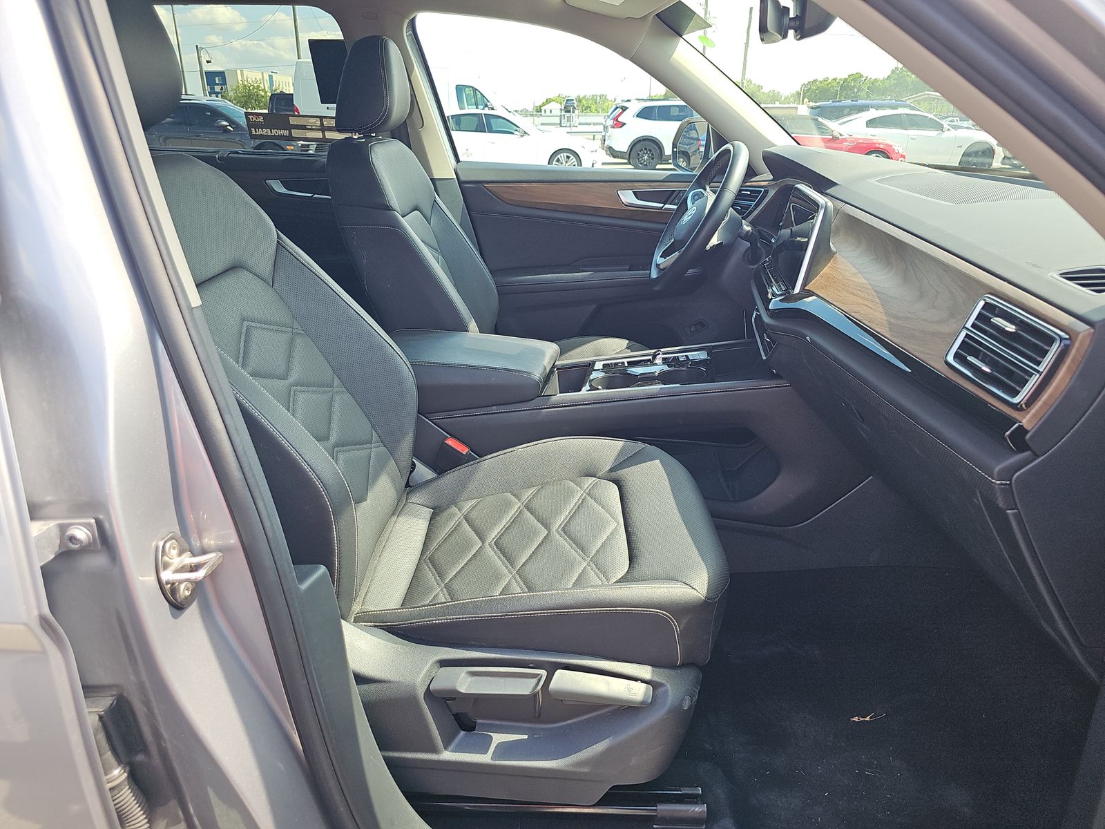 2025 Volkswagen Atlas 2.0T SE AWD