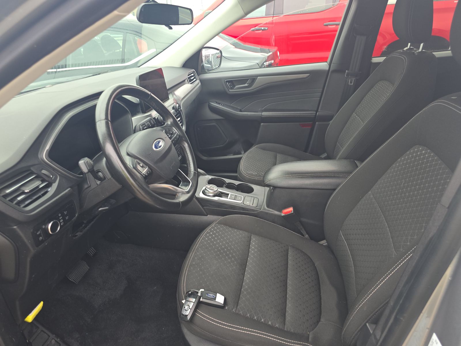 FORD ESCAPE - 8