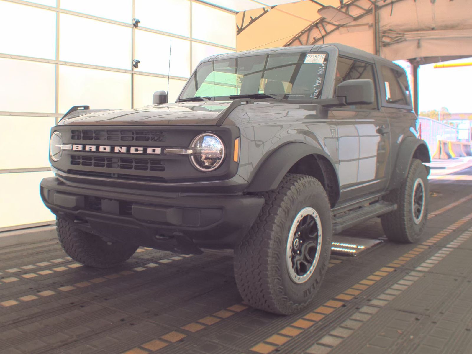 FORD BRONCO - 1