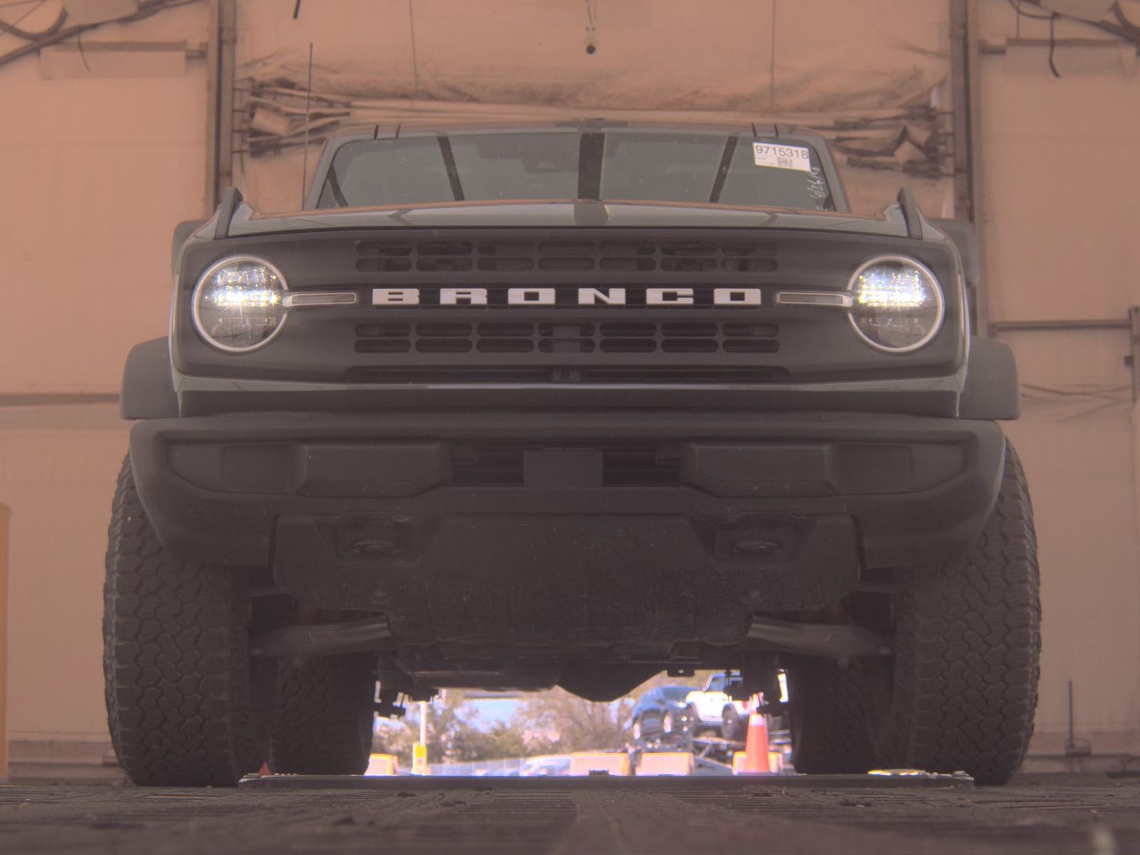 FORD BRONCO - 4