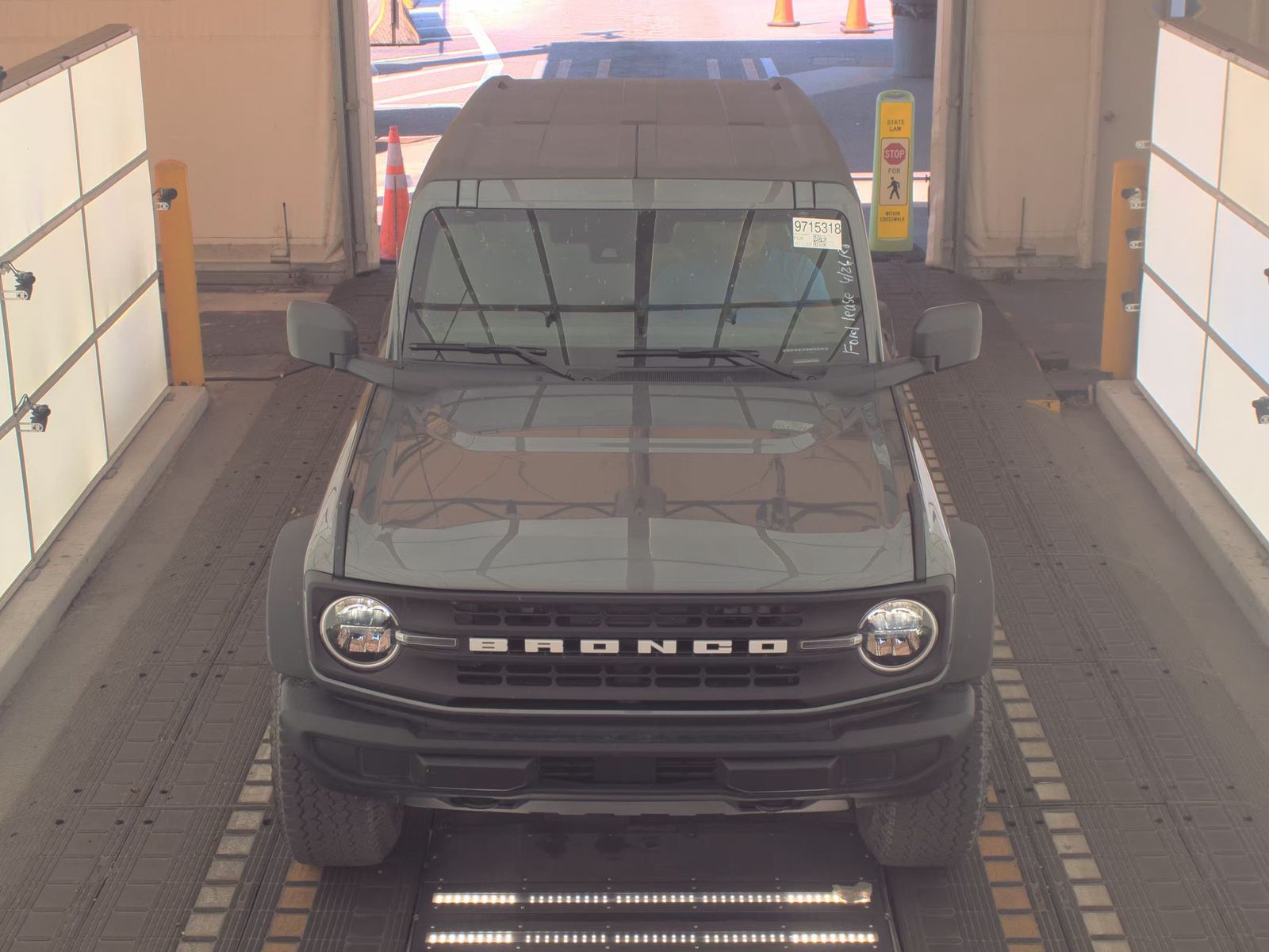 FORD BRONCO - 3