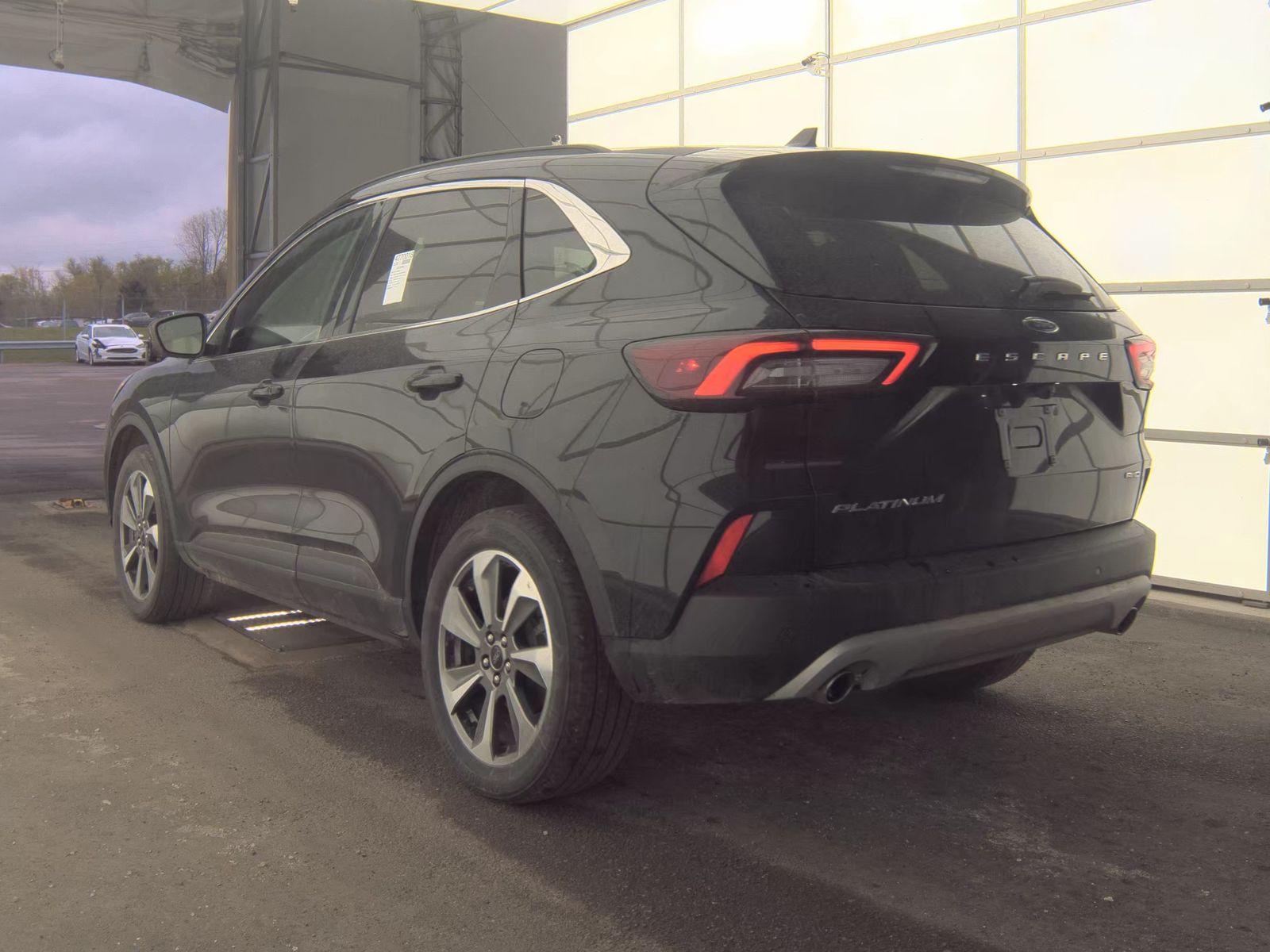 FORD ESCAPE - 9