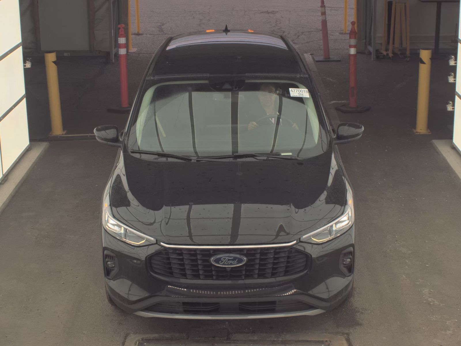 FORD ESCAPE - 3