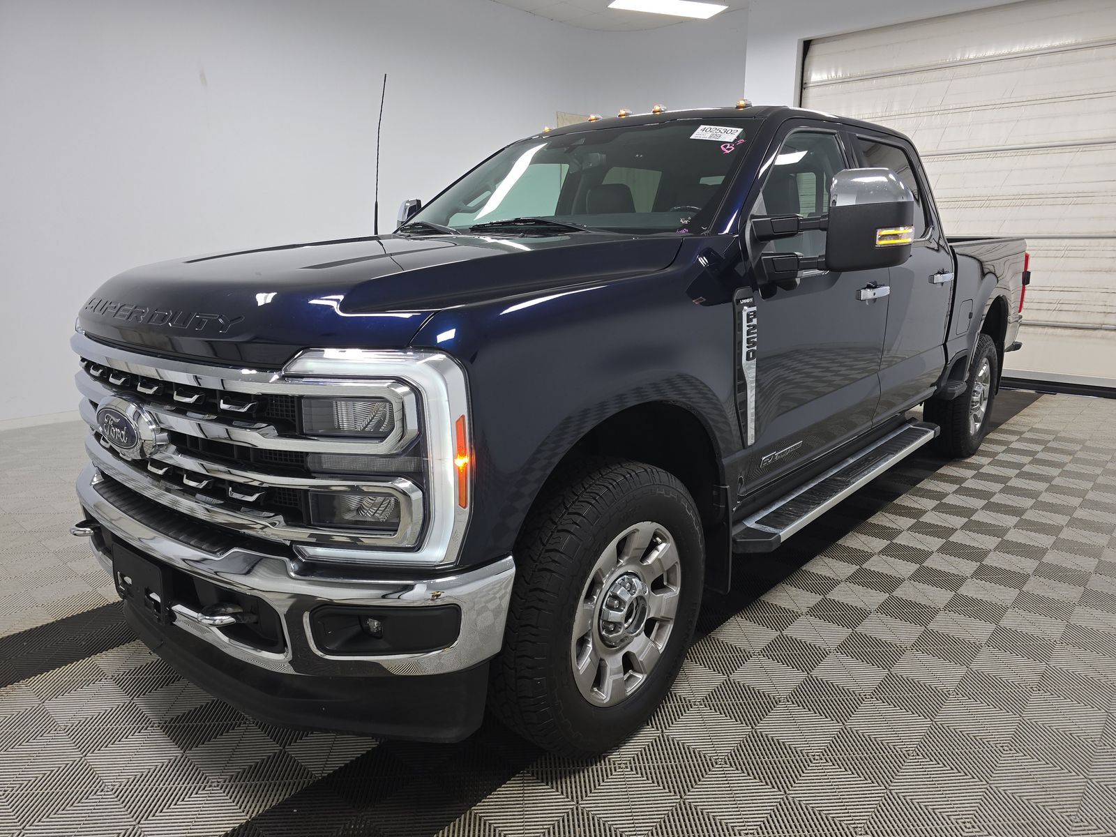 2023 Ford F-250 Lariat 4x4 Crew Cab 8' Box's photo