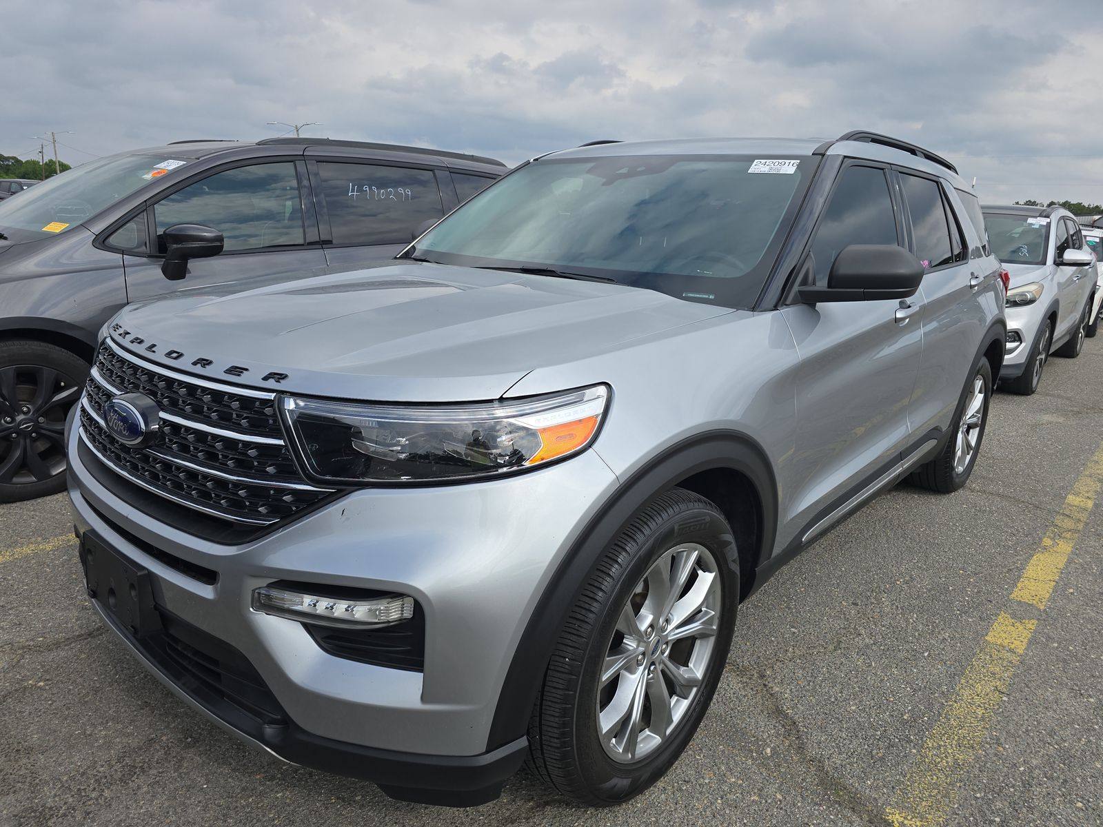2020 Ford Explorer XLT RWD