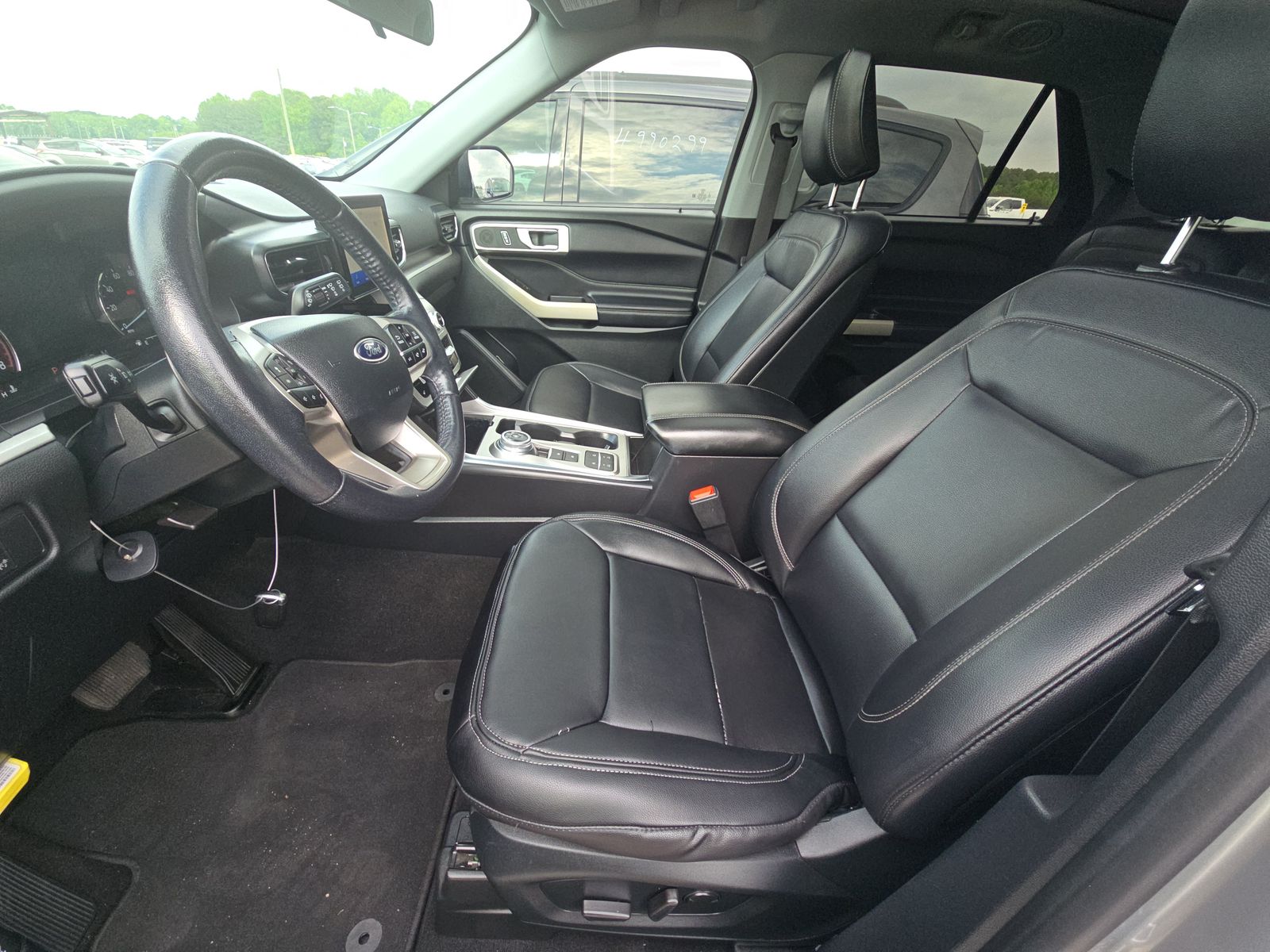 2020 Ford Explorer XLT RWD