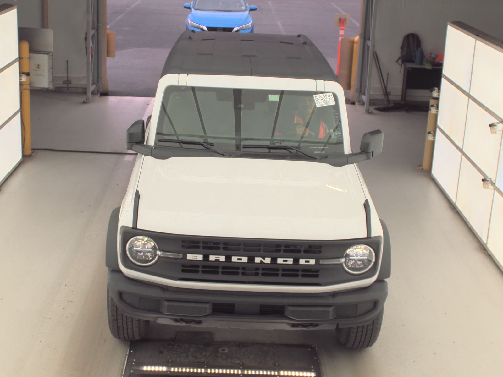 FORD BRONCO - 3