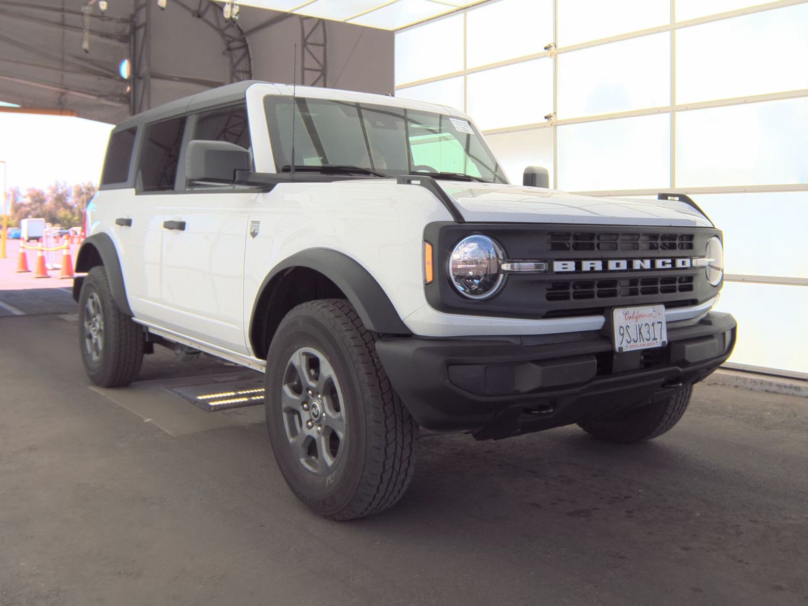 FORD BRONCO - 4