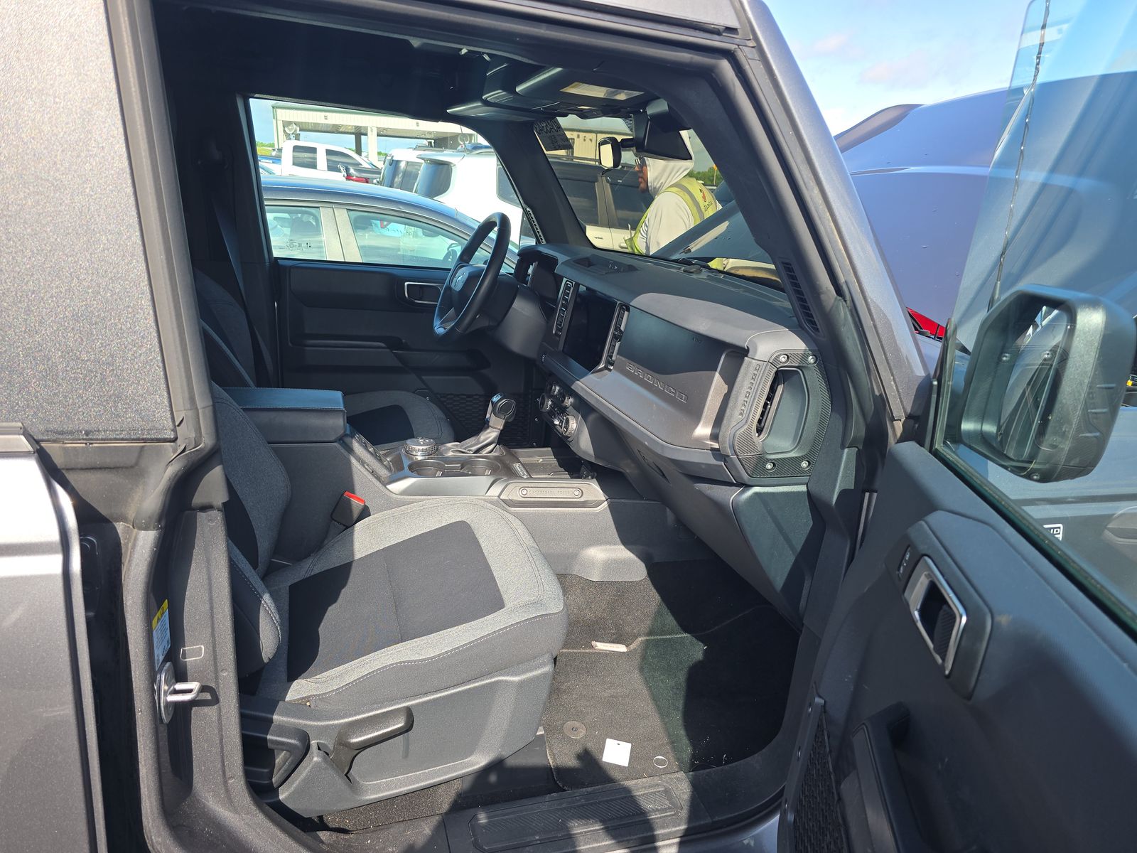 FORD BRONCO - 9