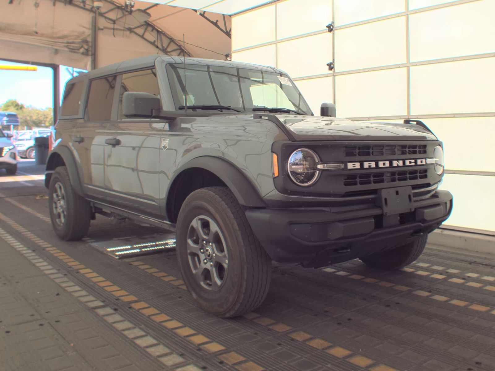 FORD BRONCO - 5