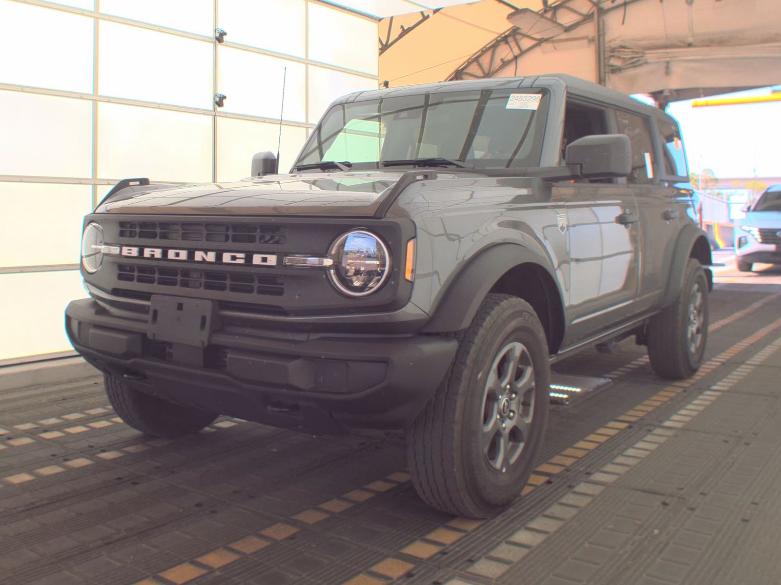 FORD BRONCO - 1