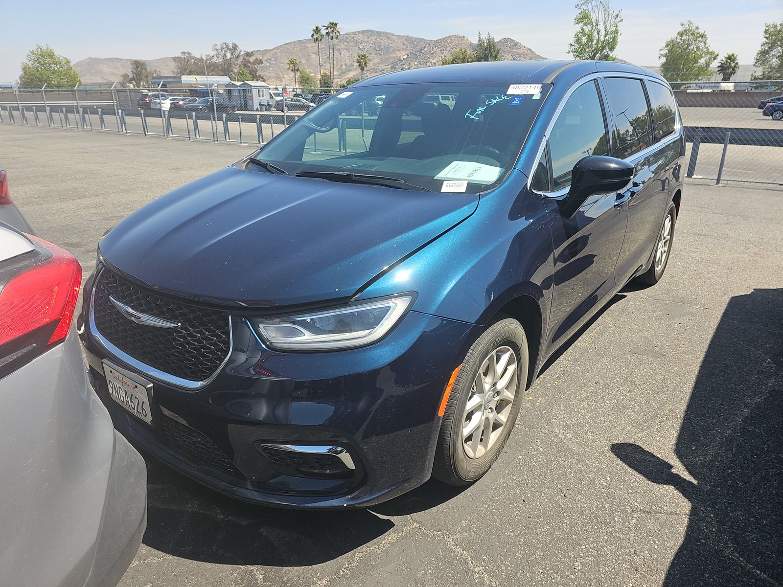 CHRYSLER PACIFICA - 1