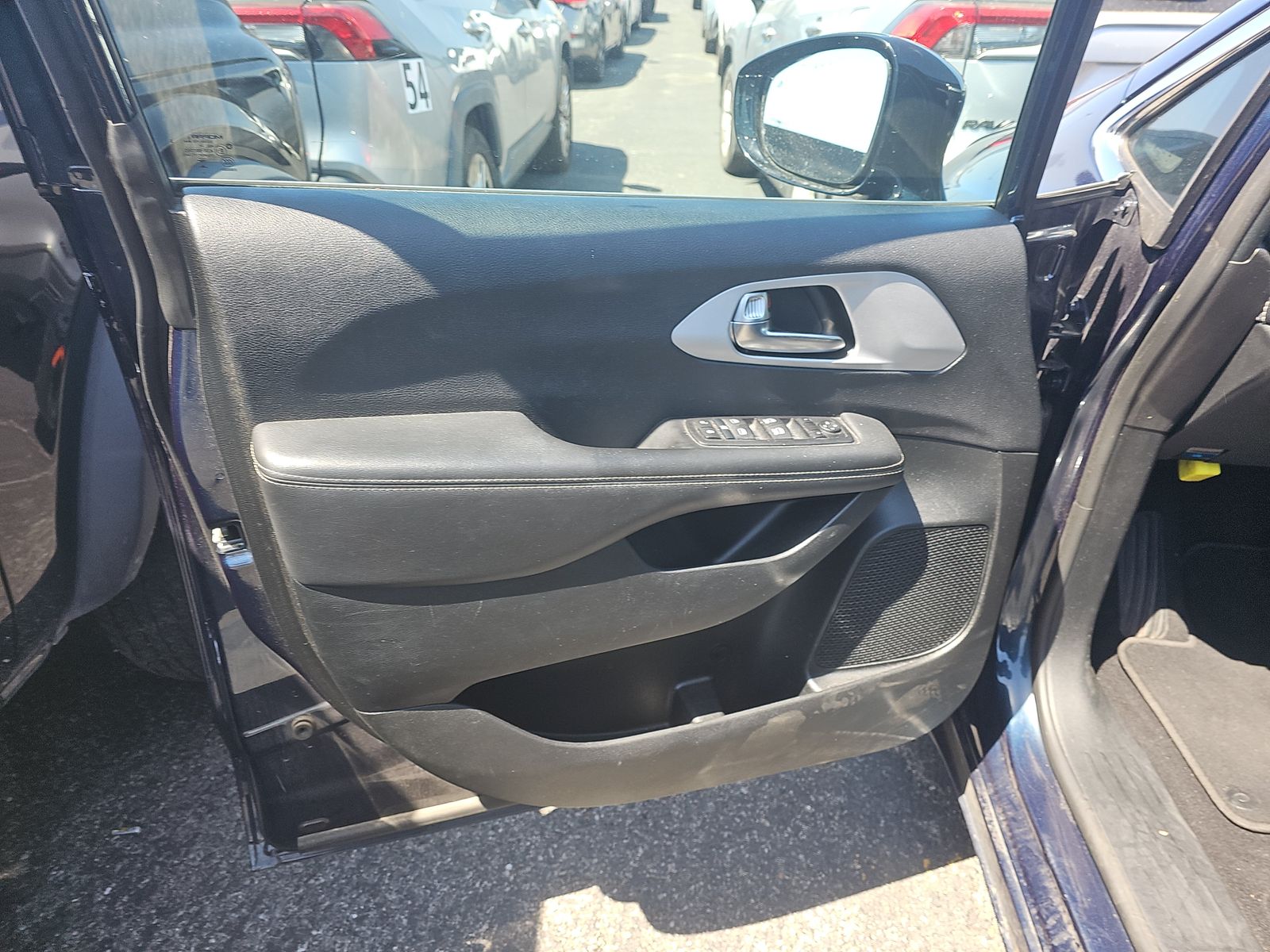 CHRYSLER PACIFICA - 10