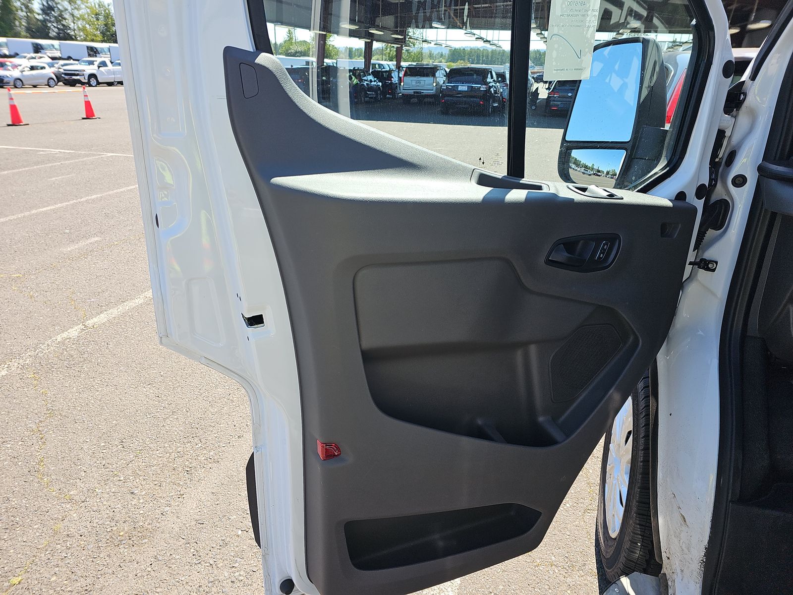 FORD TRANSIT 250 - 10