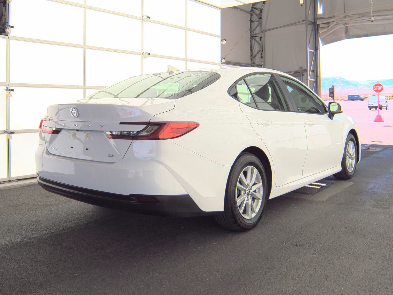 TOYOTA CAMRY - 6