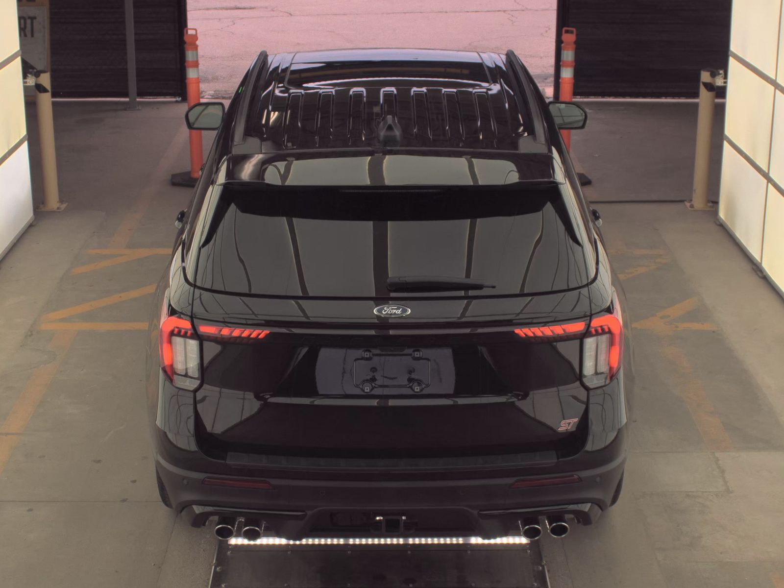 FORD EXPLORER - 7