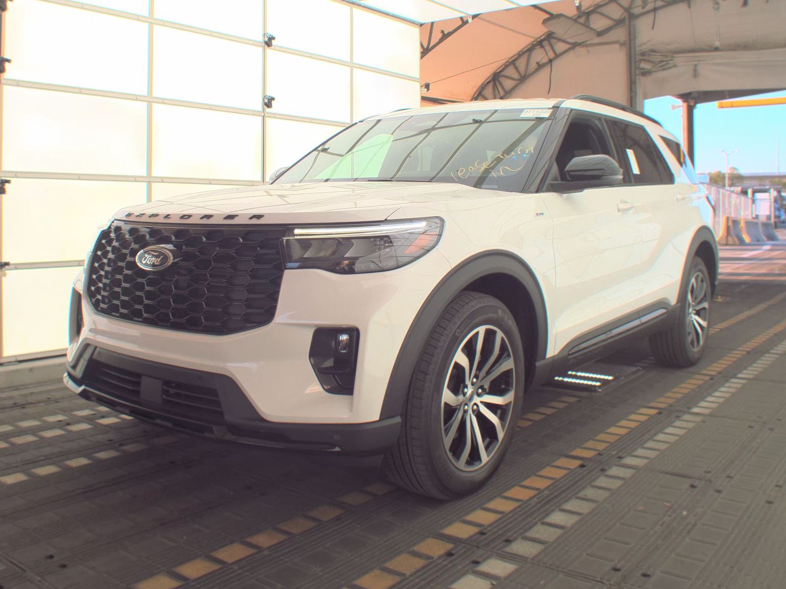 FORD EXPLORER - 1