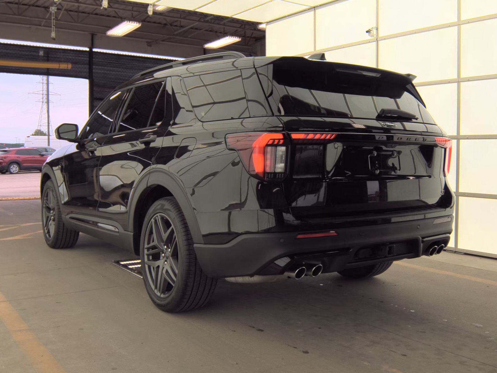 FORD EXPLORER - 9