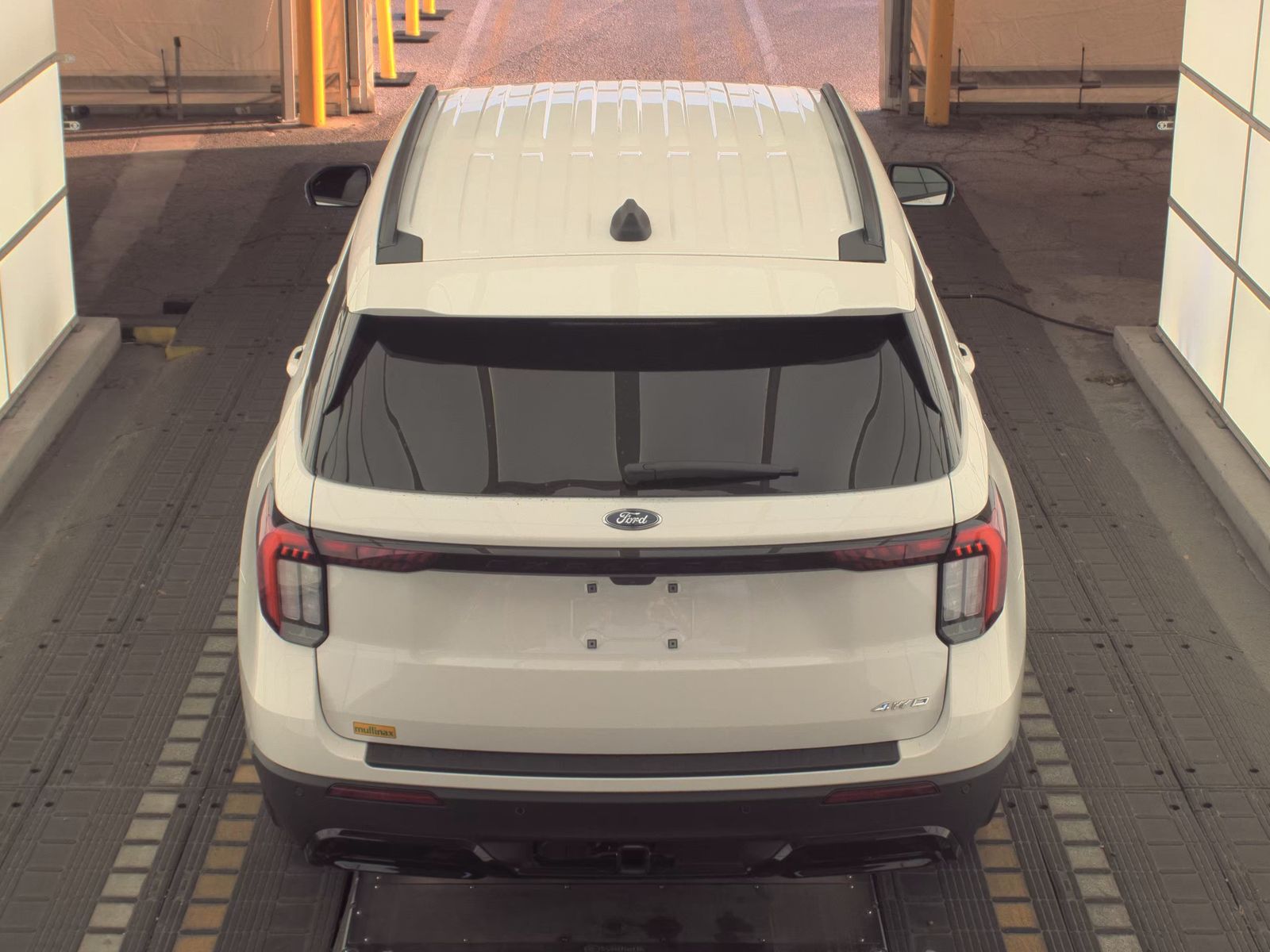FORD EXPLORER - 7